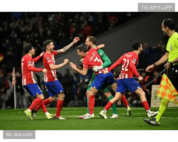 深度报道：数据分析揭示，英超中游球队普遍采用“低位密集+快速反击”策略